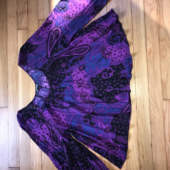 Express Flowy Top 💜 - Picture 7 of 8